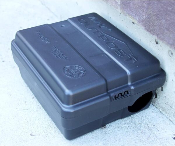 Outpost Rat Bait Station: Tamper-Resistant Station That Mounts Horizontal or Vertical - Image 4