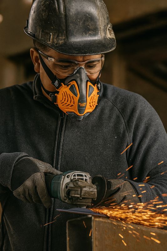 Klein Tools 60553 P100 Half‑Mask Respirator S/M