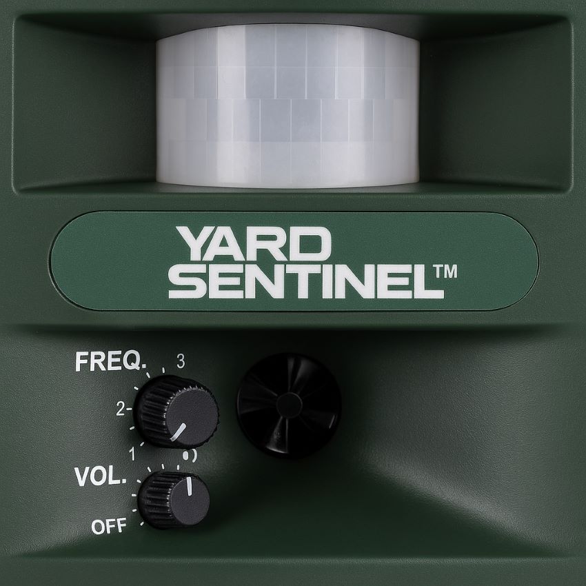 motion sensor lens and adjustable frequency and volume dials on Yard Sentinel